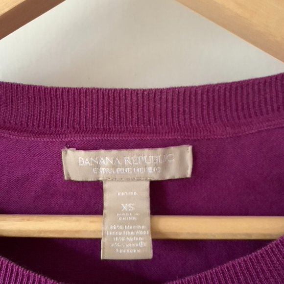 Banana Republic Pink cardigan with cute velvet detail - Picture 2 of 6